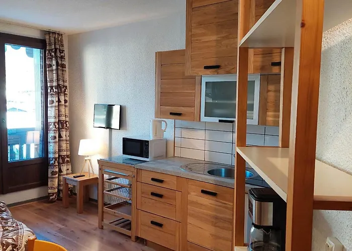 2 Pièces Sud-est Chamonix, Parking&animaux Admis - Fr-1-517-54 *